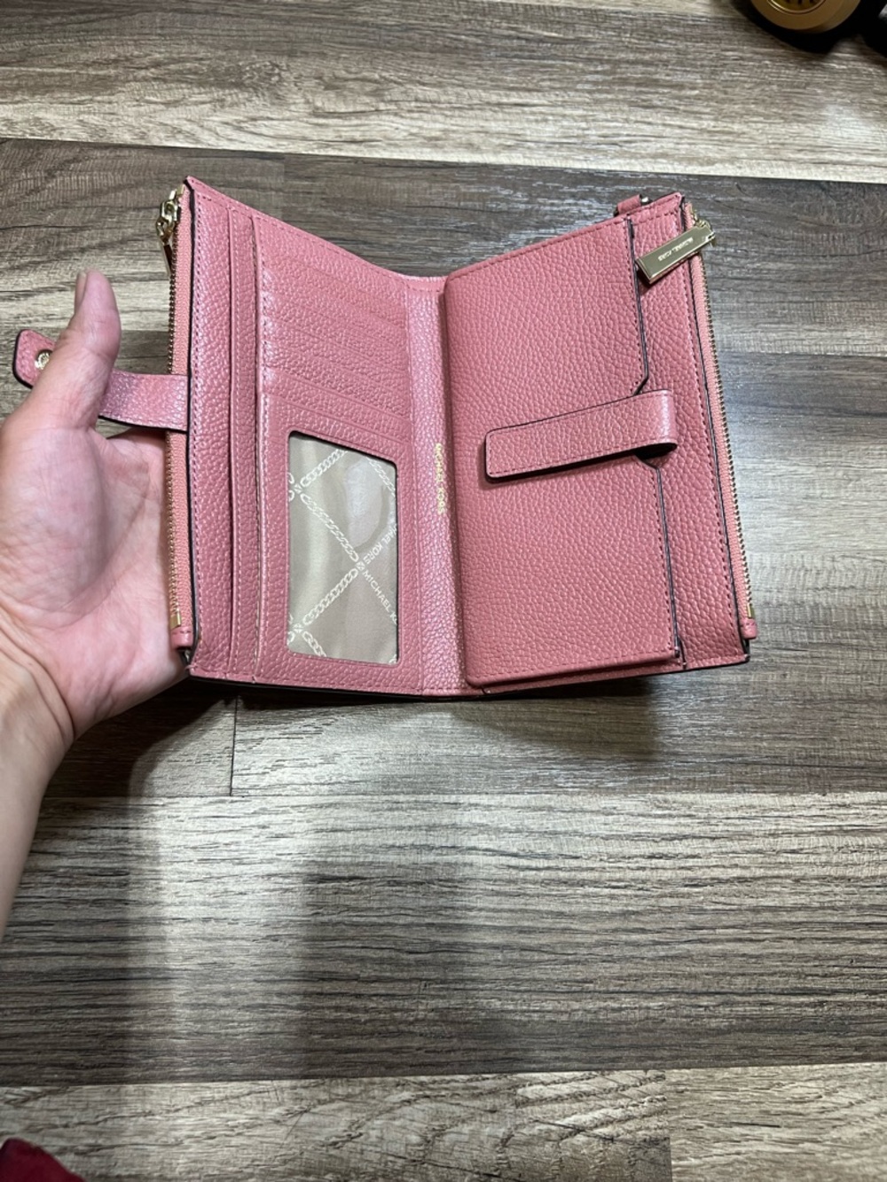 Michael Kors Pink Leather Large Wristlet bifold Wallet - Picture 6 of 9